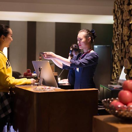 M Hotel Čeng-čou Exteriér fotografie