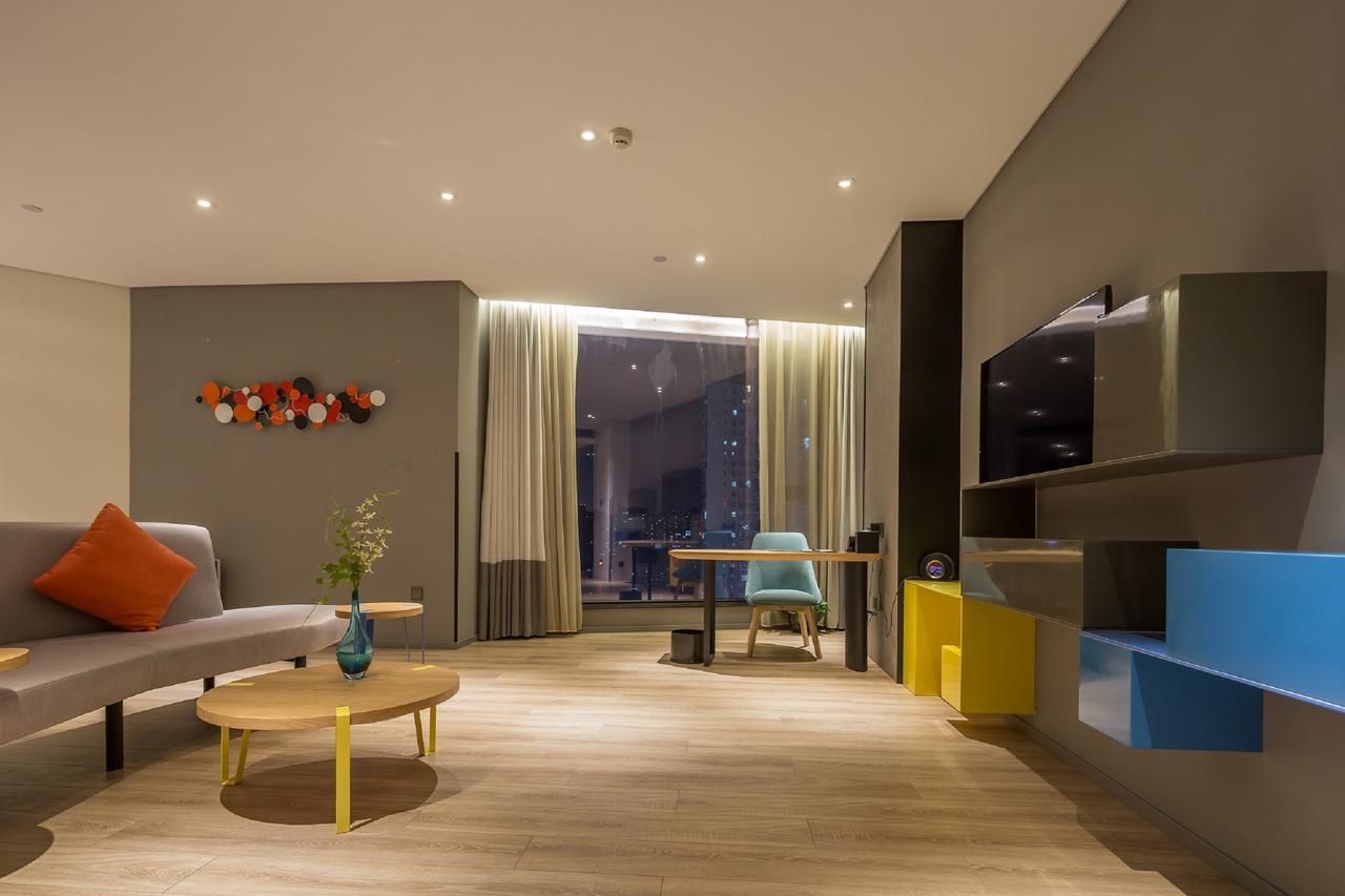 M Hotel Čeng-čou Exteriér fotografie