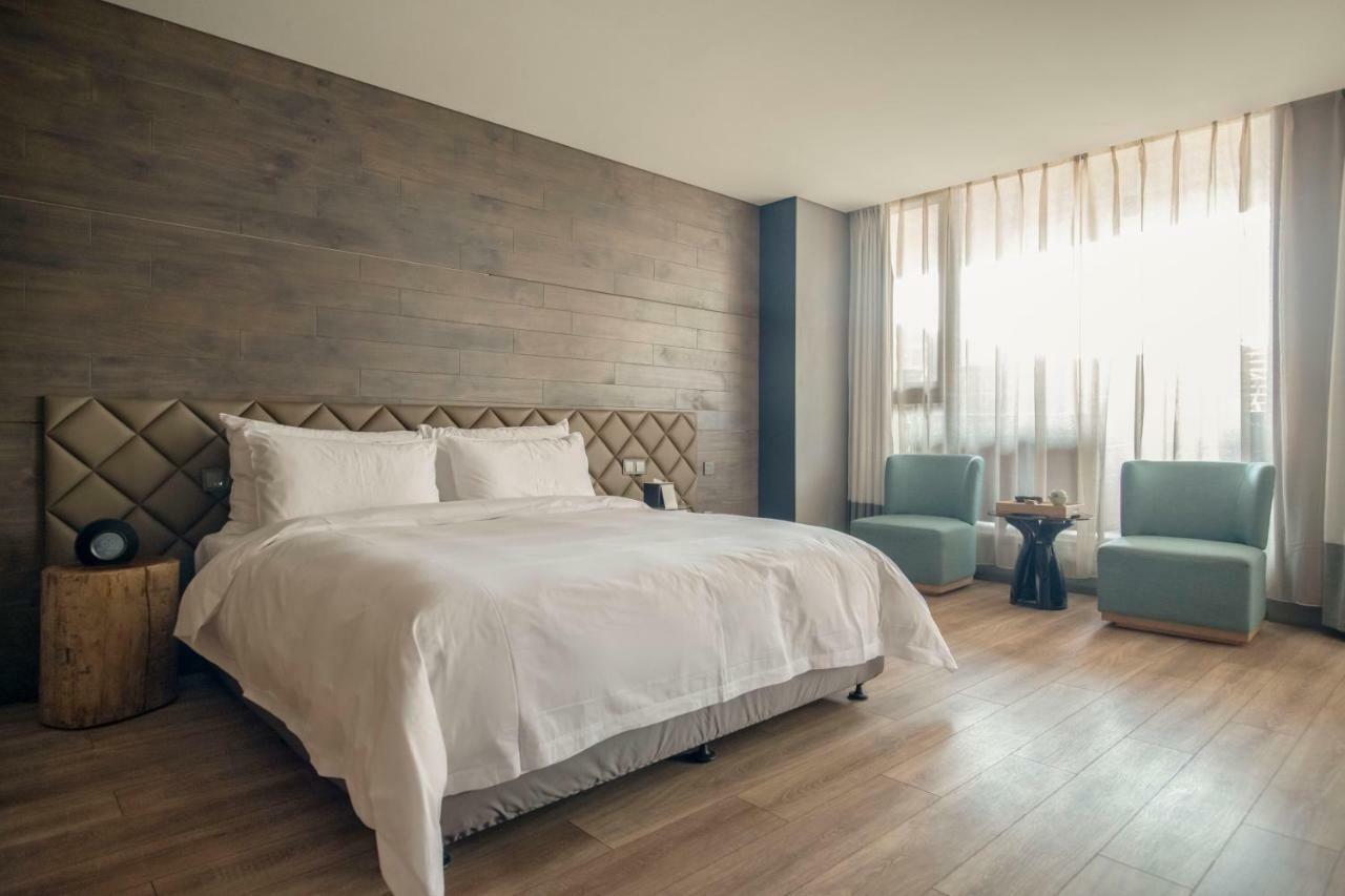 M Hotel Čeng-čou Exteriér fotografie